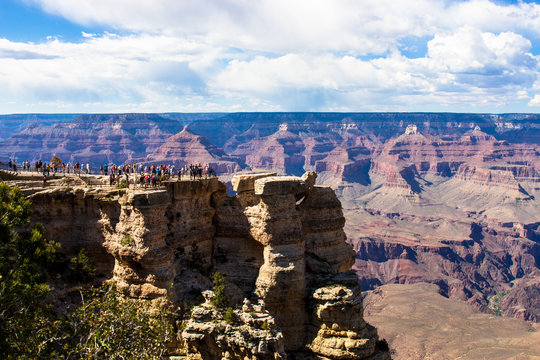 Grand Canyon, South Rim, crowd of tourists at Mather Point Overlook