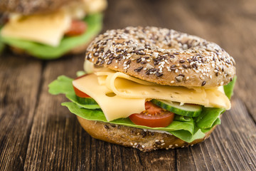 Bagel with Cheese (Gouda)