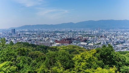 Fototapeta na wymiar view over kyoto from Fushimi Inari Shrine
