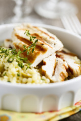 Lemon chicken with thyme and couscous
