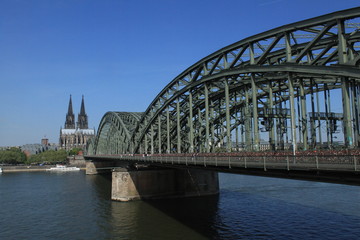 Cologne / Cologne: Cathedral, Rhine and Hohenzollern Bridge