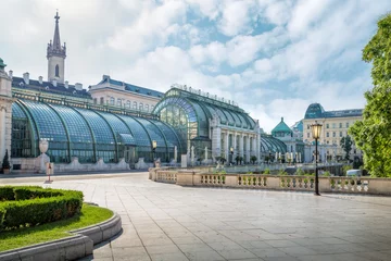 Poster Het Palmenhaus in de Burggarten, Wenen, Oostenrijk © mRGB