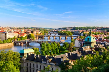Badkamer foto achterwand Prachtig uitzicht op de Moldau en bruggen in Praag, Tsjechië © daliu