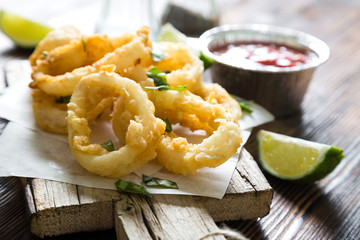 Fried squid rings © Ruslan Mitin