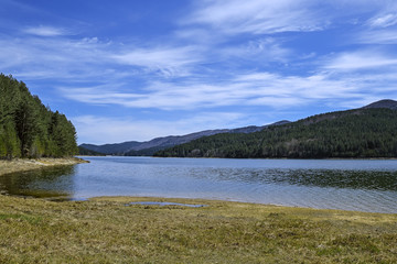Fototapeta na wymiar Panorama Lago Arvo