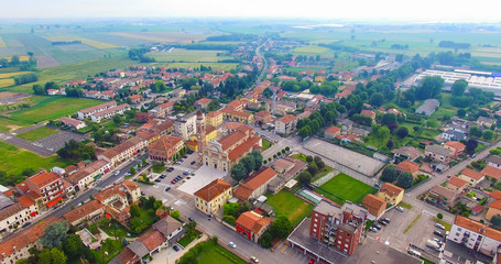 Fototapeta premium Aerial view of the center of Minerbe, little town in north Italy