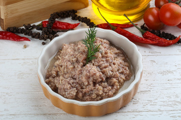 Canned tuna