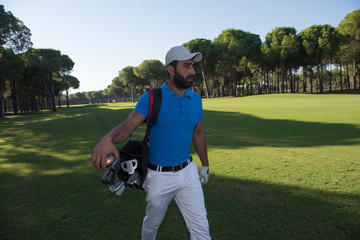 golf player walking
