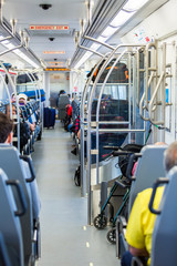 Obraz premium Commuter train