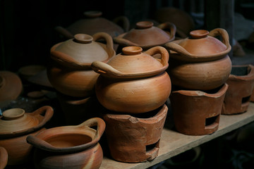 Ware pots and stove © weerajata