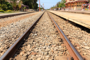 Obraz premium Rail road at hua hin railway station, Prachuap Khiri Khan, Thail