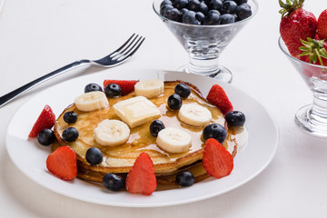 pancakes with fruits - 112443338