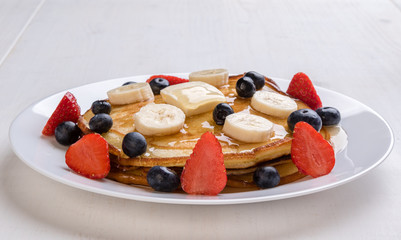 pancakes with fruits