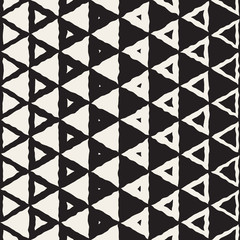 Vector Seamless Black And White Hand Drawn Triangle Halftone Pattern