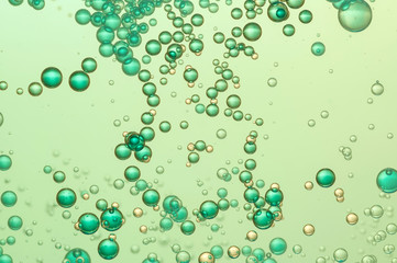 Green air bubbles
