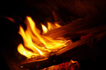 キャンプファイヤー