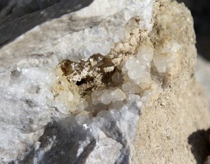 géode dans du calcaire