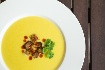 Cremige vegane Maissuppe 