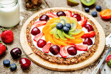 Greek yogurt granola fruit breakfast pizza