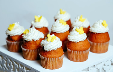 cupcakes on a stand.