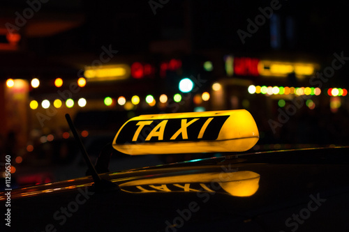 Taxischild LED 12V - Leuchtende Taxi-Anzeige Mit Saugnapf Für Windschutzscheibe