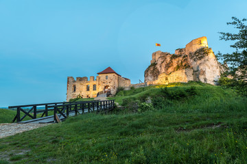 Rabsztyn nocą © kabat