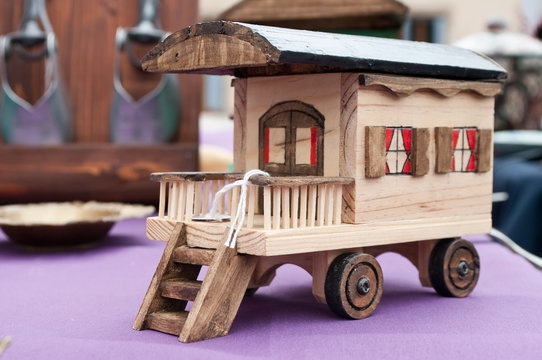 roulotte miniature en bois