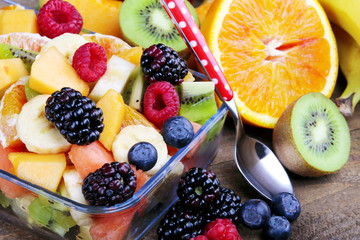 Macedoni a di frutta fresca e frutti rossi