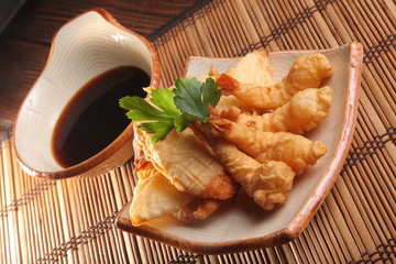 deep-fried shrimp on plate