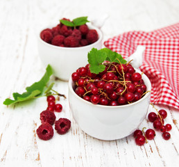 fresh red currant and raspberries