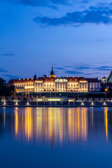 Fototapeta na wymiar The Royal Castle over the Vistula river in Warsaw, Poland