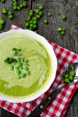 Green peas cream soup
