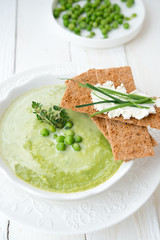 Green peas cream soup
