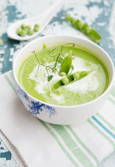 Green peas cream soup
