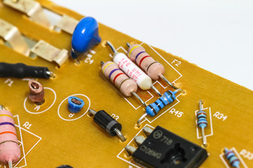 Widerstände auf einer Leiterplatte