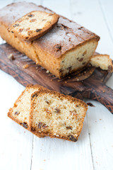 Vanilla cake with raisin
