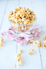 Popcorn with caramel
