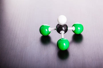 chloroform moleculear structure model