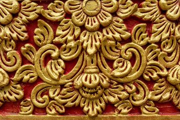 Fototapeta na wymiar Thai gold stucco