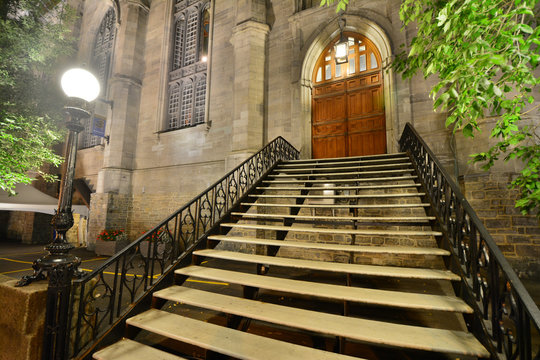 Basilica Notre Dame De Montreal