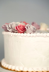 Wedding cake with roses.