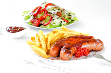 Currywurst mit Pommes