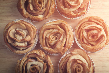 Mini apple rose pies