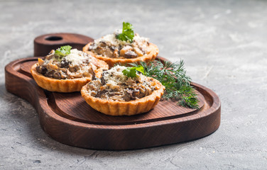 tarts with fresh seasonal mushrooms