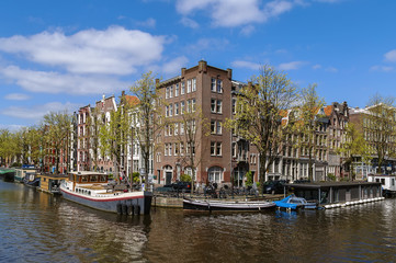 Fototapeta na wymiar View of Amsterdam canal, Netherlands