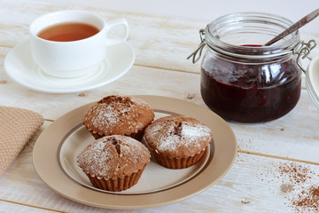 muffins with cocoa