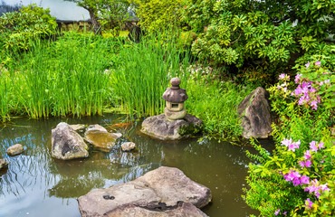 Fototapeta na wymiar Traditional Japanese garden Koko-en in Himeji