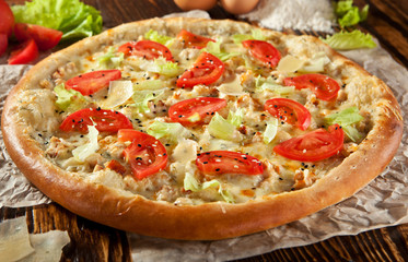 Mozarella and Tomato Pizza