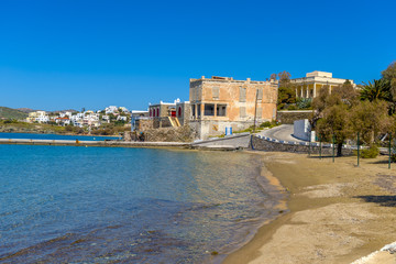 Fototapeta na wymiar Beautiful sandy beach in Syros, Cyclades, Greece. Crystal clear