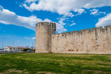 Fototapeta na wymiar Fortifications d'Aigues-Mortes.